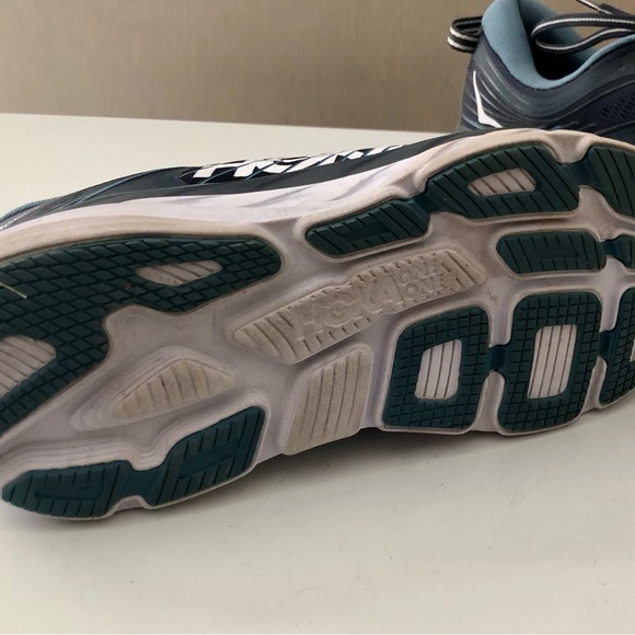 HOKA Bondi 7 - Picture 2 of 3